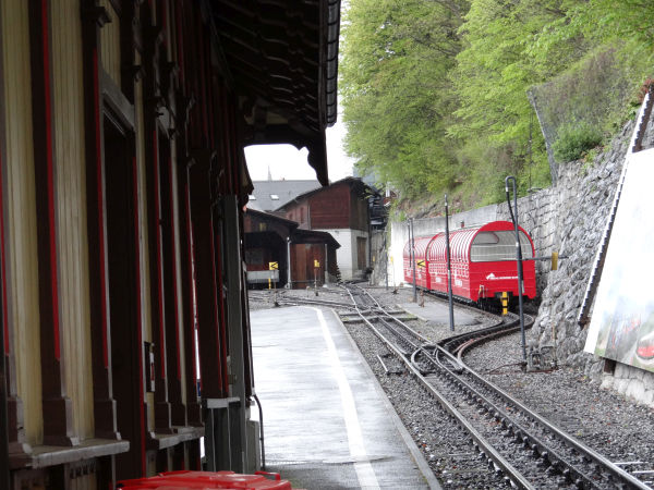 ch-brb-station+depot-brienz-010516-full.jpg