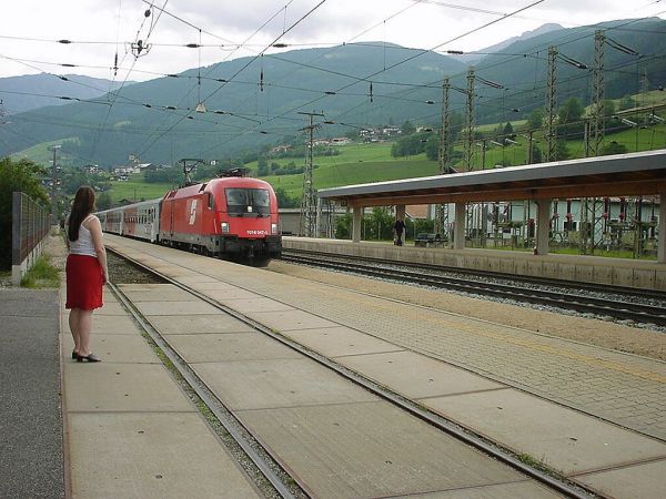 at-oebb-br1016cityshuttletirol-matrei-050702-full.jpg