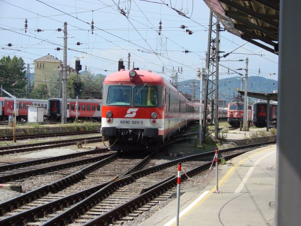 at-oebb-br4010_6010-graz-080707-pic1-full.jpg