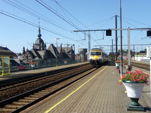 be-sncb-am80-oudenaarde-180710-pic2-full.jpg