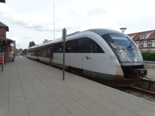 dk-dsb-desiro-horsens-080716-full.jpg