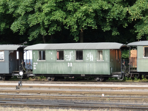 de-ruebb-dr_coaches-putbus-030713-full.jpg