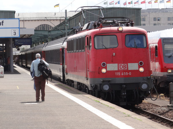 de-db-br115-stuttgart-080715-full.jpg