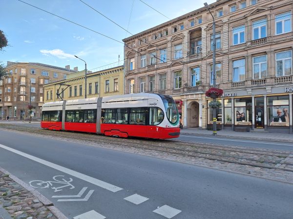 lt-liepajas_tramvajs-koncar-liela_iela-060724-petteriholopainen-full.jpg